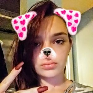 Meet your Posher, Crystal